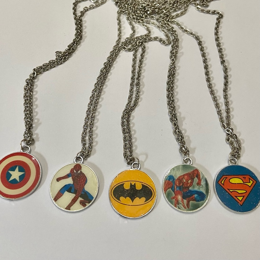 Vintage, 5-pc of Marvel Pendant Necklaces - Picture 11 of 11